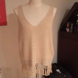 Lilly Pulitzer knit top! Great alone  or layering.